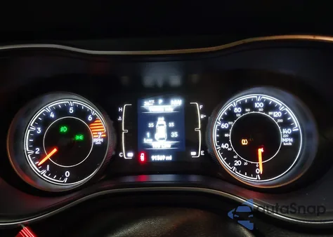 2019 Jeep Cherokee Latitude Plus Fwd z USA, uszkodzony, nr VIN 1C4PJLLB2KD131596